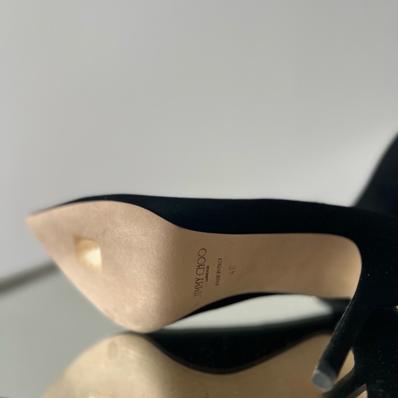 Jimmy Choo black suede pumps with crystal embellished brooch 40 $895 - Picture 5 of 7